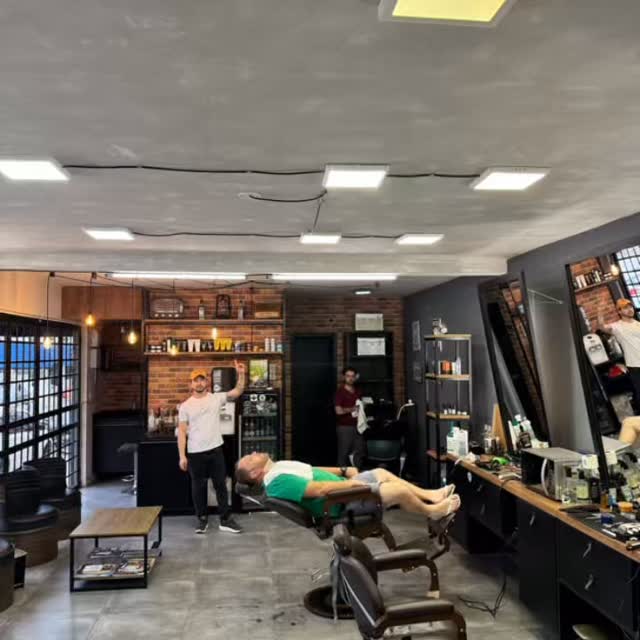 Depois — CORTE NA TESOURA
